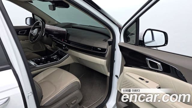 Kia Carnival 2024 — Photo 2/39