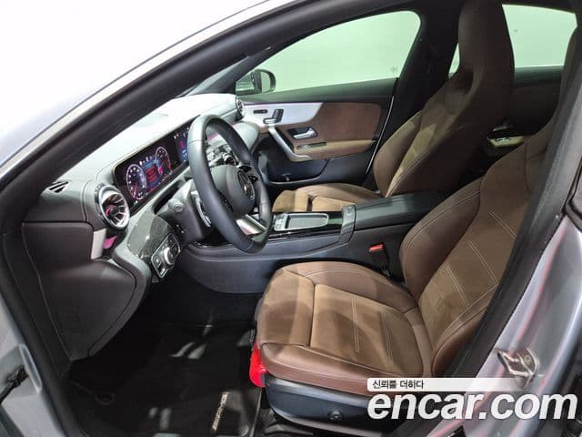 Mercedes-Benz CLA-Class 2025 — Şəkil 14/20
