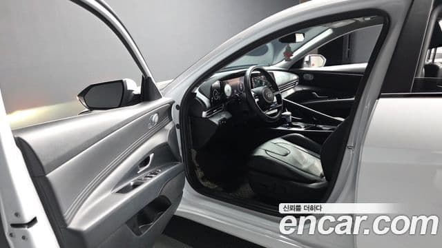 Hyundai Avante 2022 — ფოტო 9/20