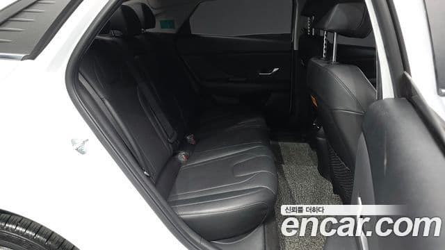 Hyundai Avante 2022 — ფოტო 12/20