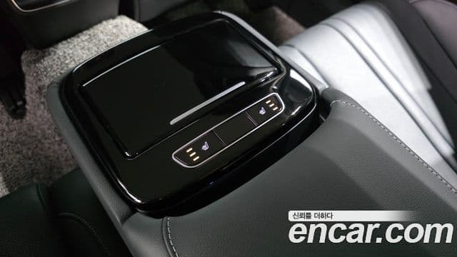 Genesis Electrified G80 2021 — Şəkil 19/20