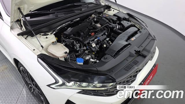 Kia K5 2022 — ფოტო 6/20