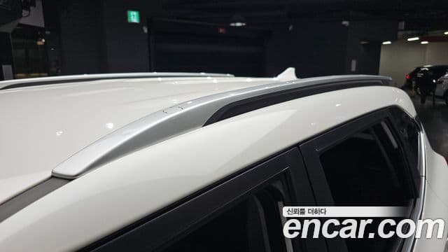Kia Seltos 2022 — Şəkil 19/20