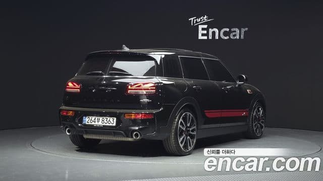 Mini Cooper S Clubman 2022 — ფოტო 2/20