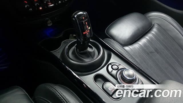 Mini Cooper S Clubman 2022 — ფოტო 9/20