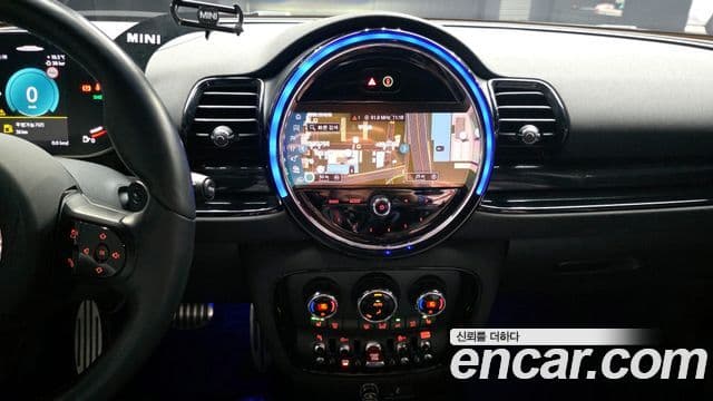 Mini Cooper S Clubman 2022 — ფოტო 14/20
