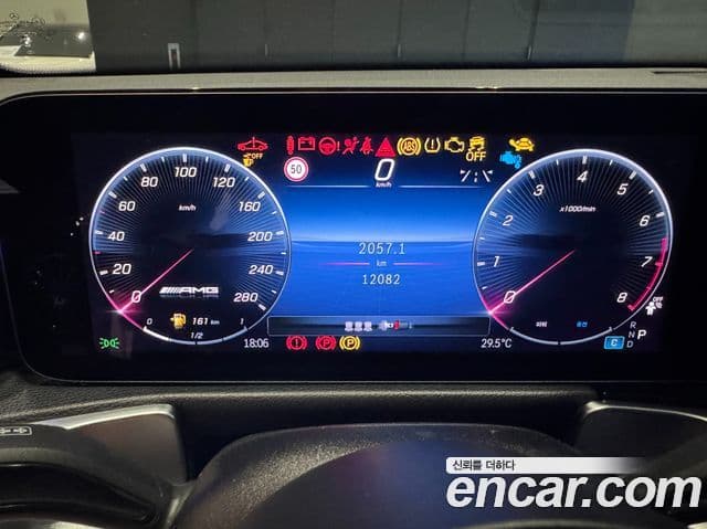 Mercedes-Benz GLB-Class 2024 — ფოტო 7/18