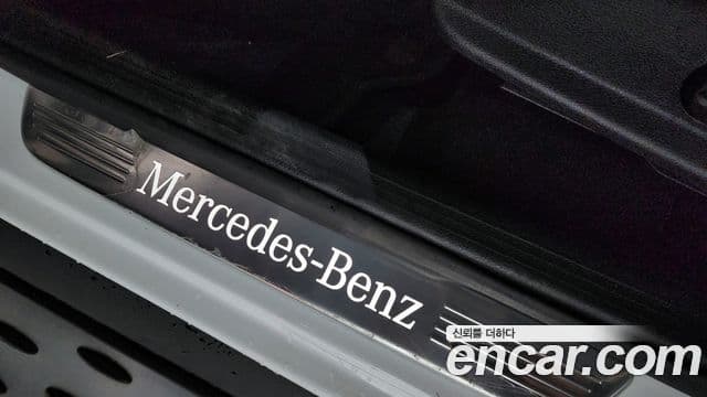 Mercedes-Benz GLC-Class 2018 — Photo 19/34
