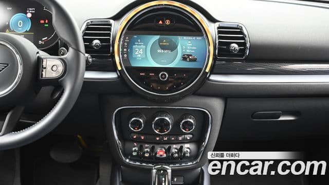 Mini Cooper S Clubman 2023 — ფოტო 14/20