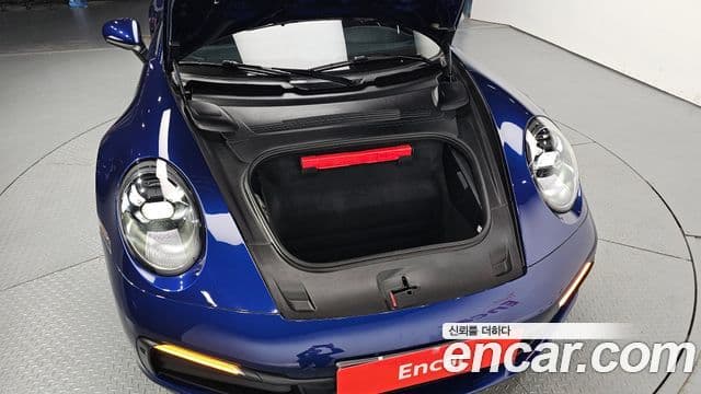 Porsche 911 2020 — Photo 25/31
