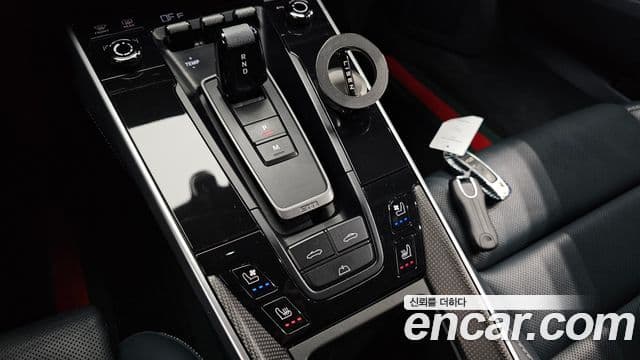 Porsche 911 2020 — Photo 28/31