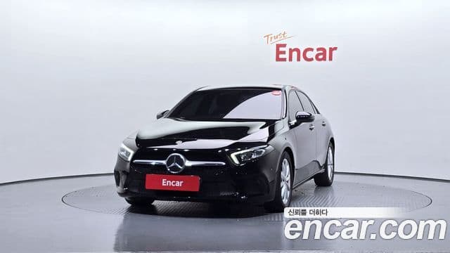 Mercedes-Benz A-Class 2020 — Photo 15/30