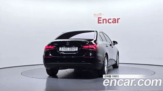 Mercedes-Benz A-Class 2020 — Photo 25/30