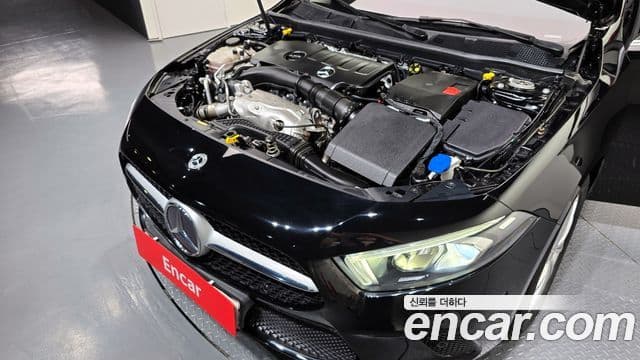 Mercedes-Benz A-Class 2020 — Photo 4/30