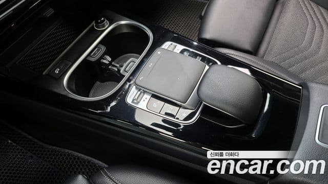 Mercedes-Benz A-Class 2020 — Photo 14/30