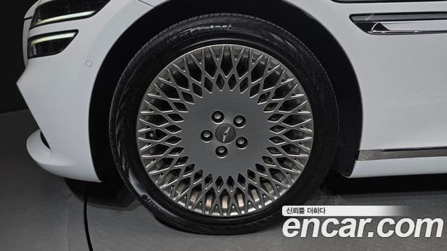 Genesis G80 2021 — Photo 12/20