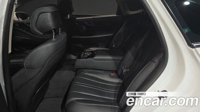 Genesis G80 2021 — Photo 16/20