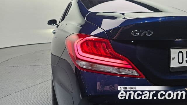 Genesis G70 2019 — Şəkil 18/35