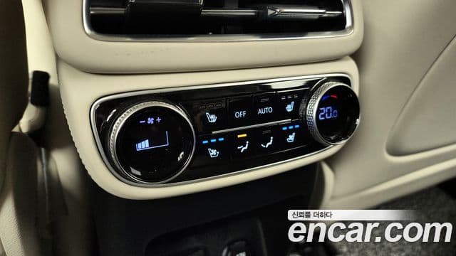 Genesis GV80 2023 — Şəkil 19/20