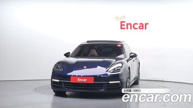 Porsche Panamera 2018 — ფოტო 3/20