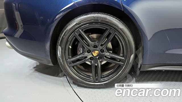 Porsche Panamera 2018 — ფოტო 5/20