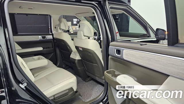 Hyundai Santa Fe 2023 — Şəkil 11/20