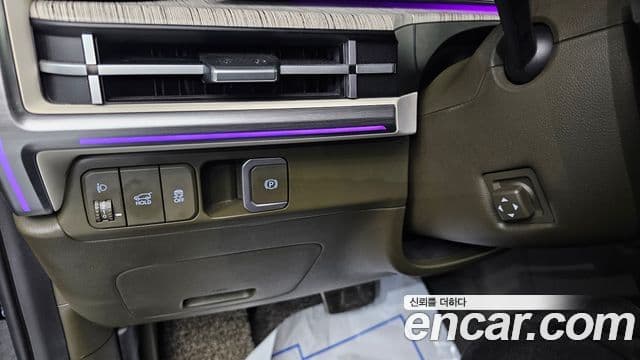Hyundai Santa Fe 2023 — фото 14 из 20