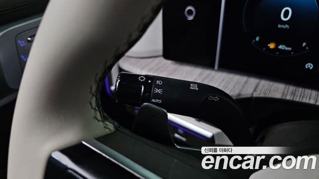 Hyundai Santa Fe 2023 — Şəkil 16/20