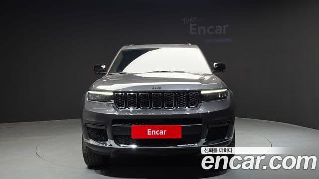 Jeep Grand Cherokee 2023 — ფოტო 3/20
