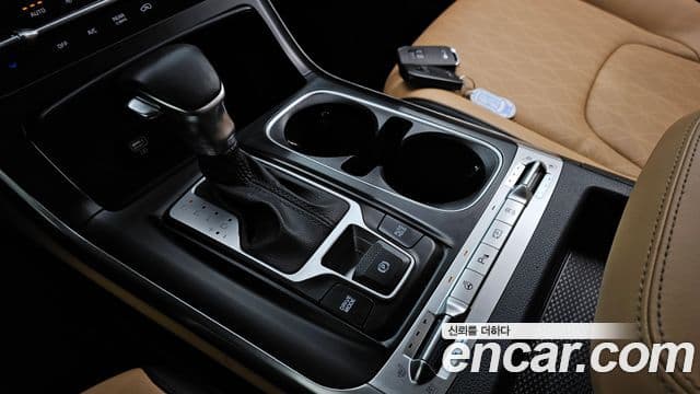 Kia Carnival 2021 — ფოტო 9/20
