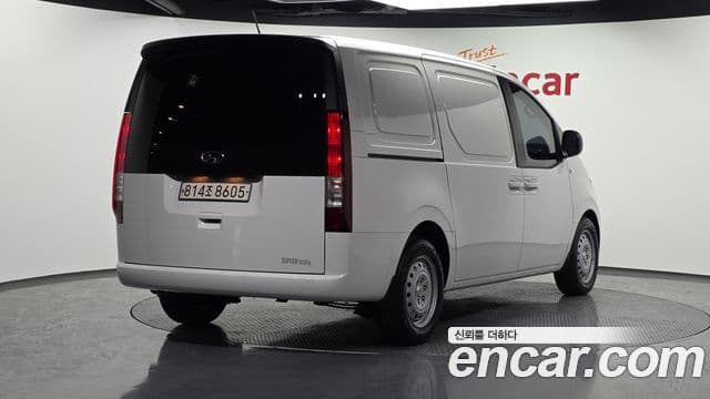 Hyundai Staria 2022 — Şəkil 2/20