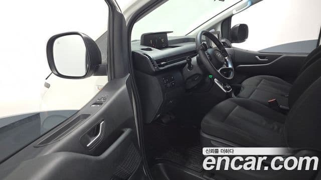 Hyundai Staria 2022 — Şəkil 10/20
