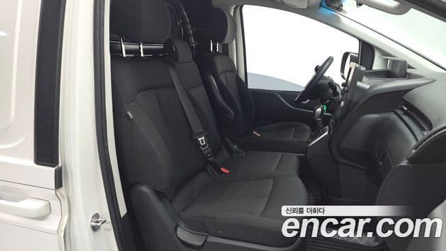 Hyundai Staria 2022 — Şəkil 12/20