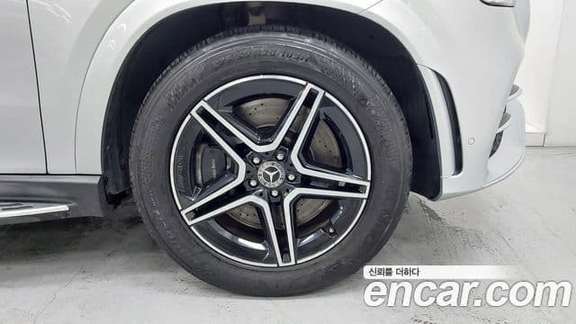 Mercedes-Benz GLE-Class 2021 — Фото 4/20