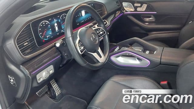Mercedes-Benz GLE-Class 2021 — Фото 14/20