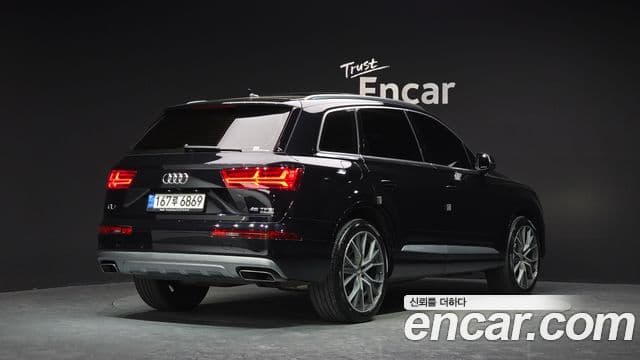 Audi Q7 2019 — Şəkil 2/20