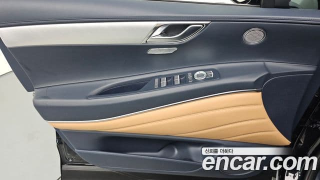 Genesis GV80 2022 — Photo 37/38