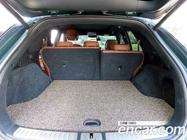 Genesis GV70 2021 — ფოტო 16/19