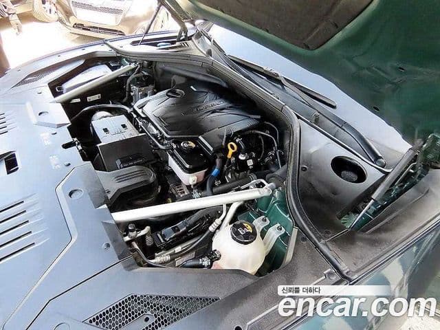 Genesis GV70 2021 — ფოტო 18/19