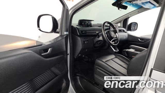 Hyundai Staria 2024 — Şəkil 10/20
