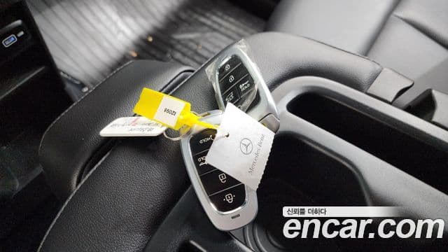 Hyundai Staria 2024 — Şəkil 13/20