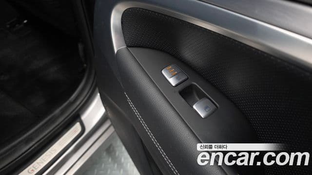 Genesis G70 2019 — Şəkil 18/20