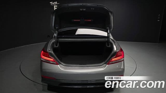 Genesis G70 2019 — Şəkil 20/20