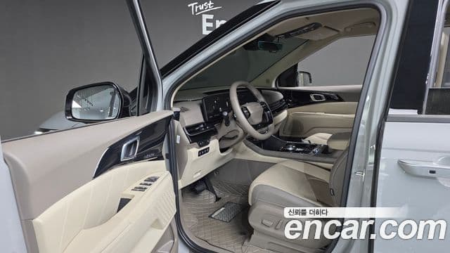 Kia Carnival 2025 — Şəkil 11/20