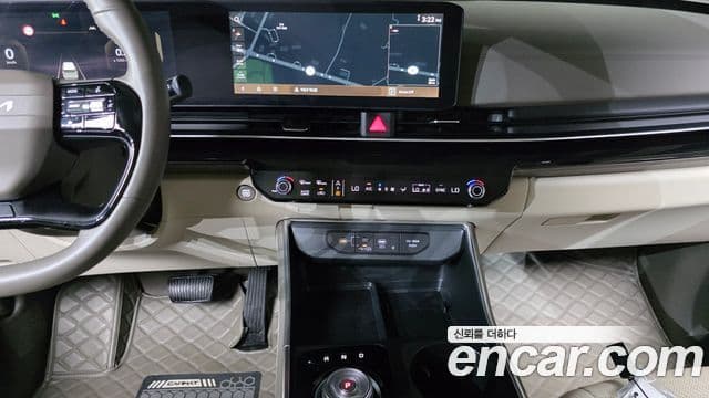 Kia Carnival 2025 — Şəkil 15/20