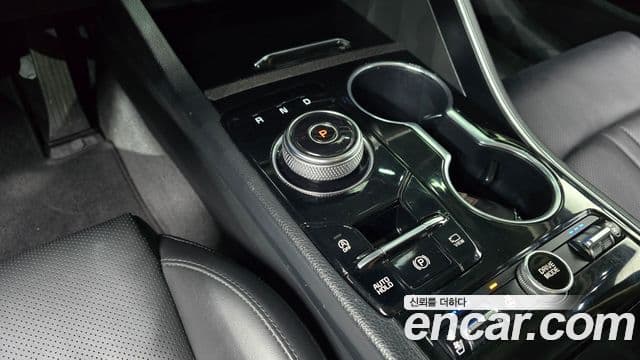Kia K5 2021 — Şəkil 9/20