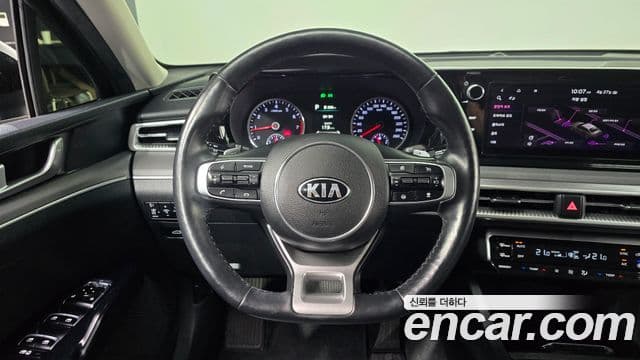 Kia K5 2021 — Şəkil 13/20
