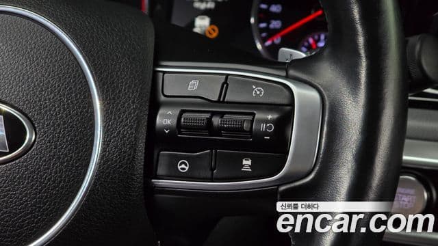 Kia K5 2021 — Şəkil 17/20