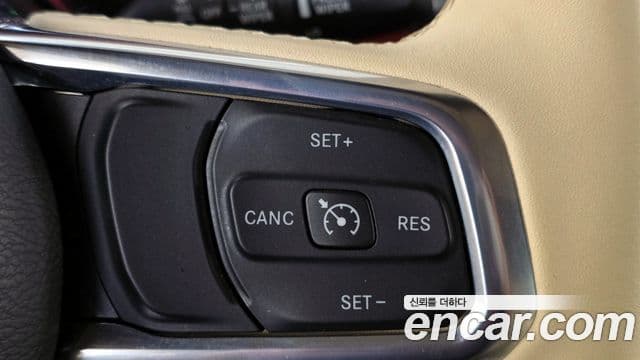 Jeep Wrangler 2020 — Şəkil 18/20
