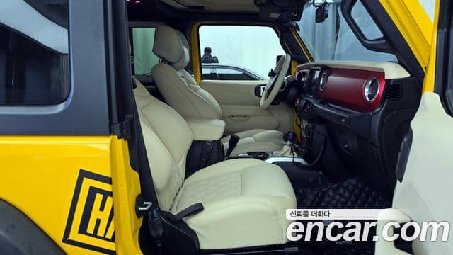 Jeep Wrangler 2020 — Şəkil 11/30